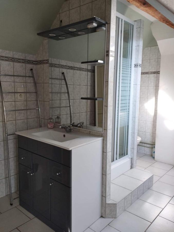 Charmante Petite Maison De Bourg Apartment Autry-le-Chatel Екстериор снимка